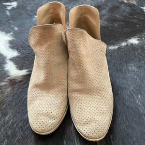 Lucky Brand leather ankle boots, size 8.